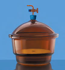 Borosil Amber Vacuum, stopcock with PTFE spindle and Porcelain plate Desiccator (3085)