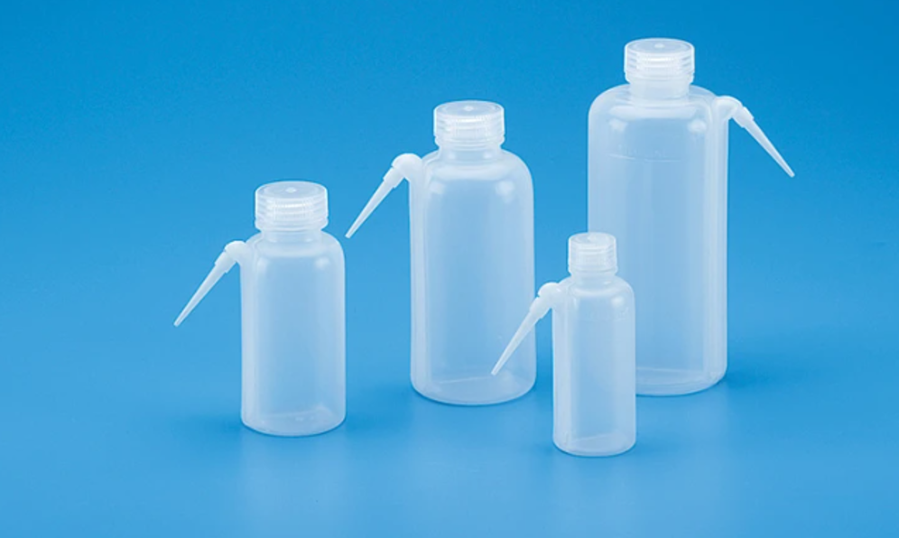 Tarsons New Type Plastic Wash Bottle (5611)