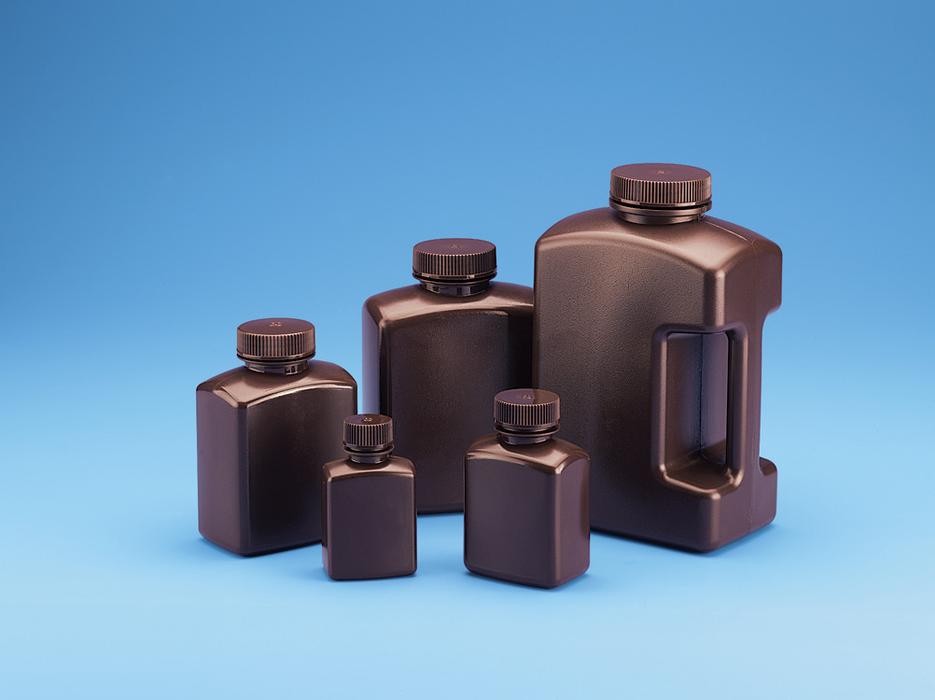 Tarsons Amber Plastic Rectangular Bottle (5834)